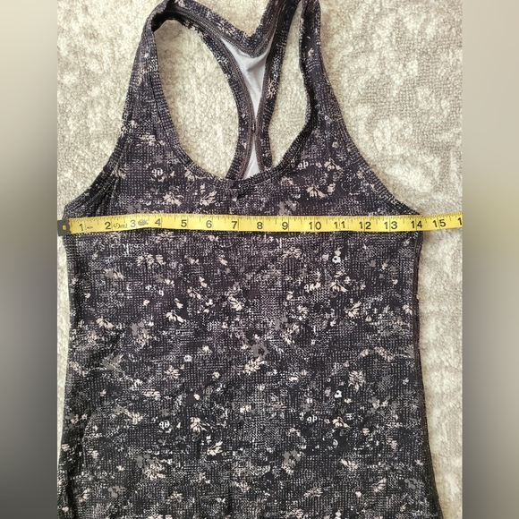 Lululemon Racerback Tank Top, Hip Length, Black Multi. Size 4(?) - Picture 4 of 5